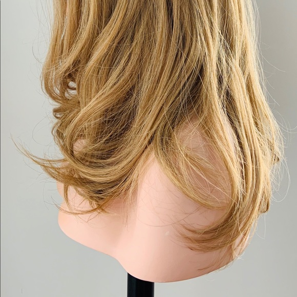 Very Pretty Ombre Golden Brown 20” Premium Fiber Lace Front Wig - Picture 6 of 8